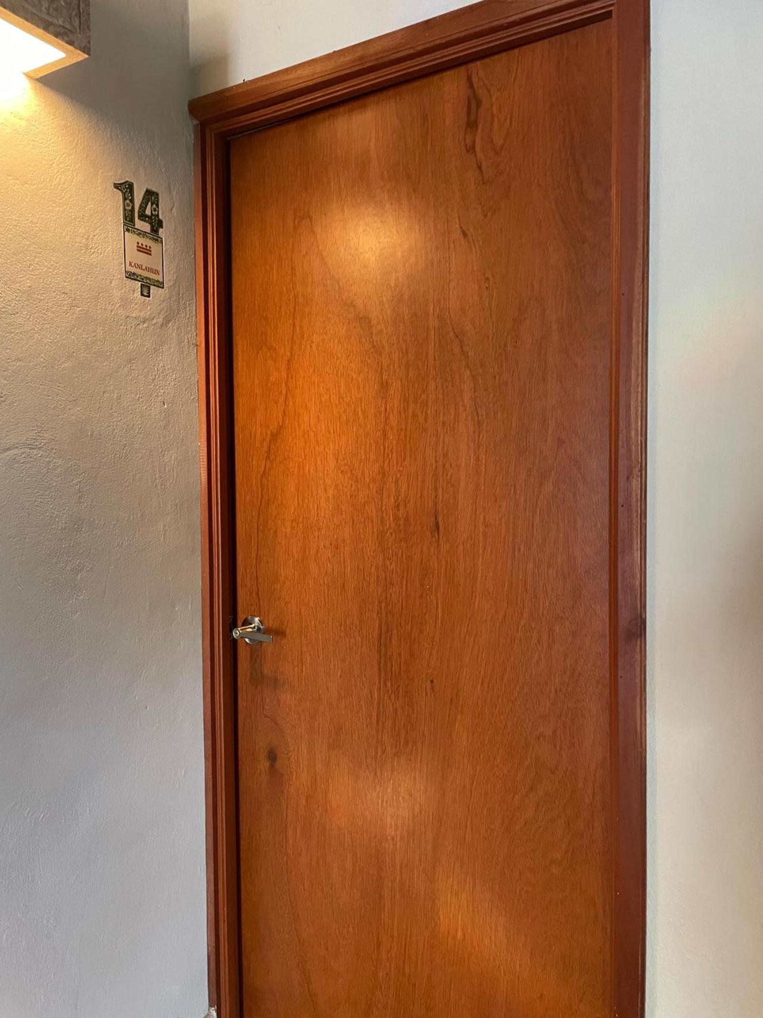 Hostal Poquito A Poquito วัลลาโดลิด ภายนอก รูปภาพ
